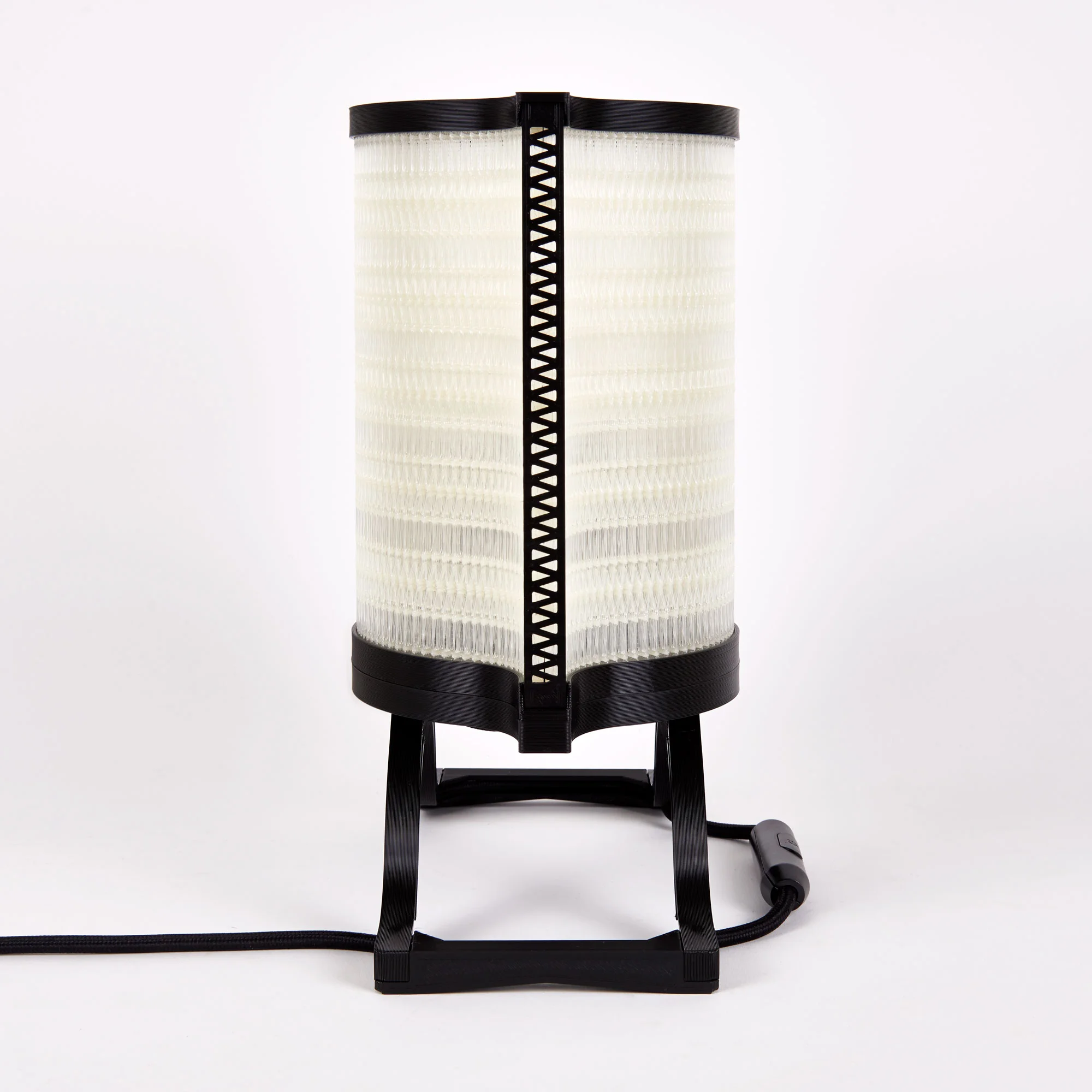 Marginal_Material-lamp_Nonine_black_08