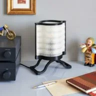 Marginal_Material-lamp_Nonine_black_amb09
